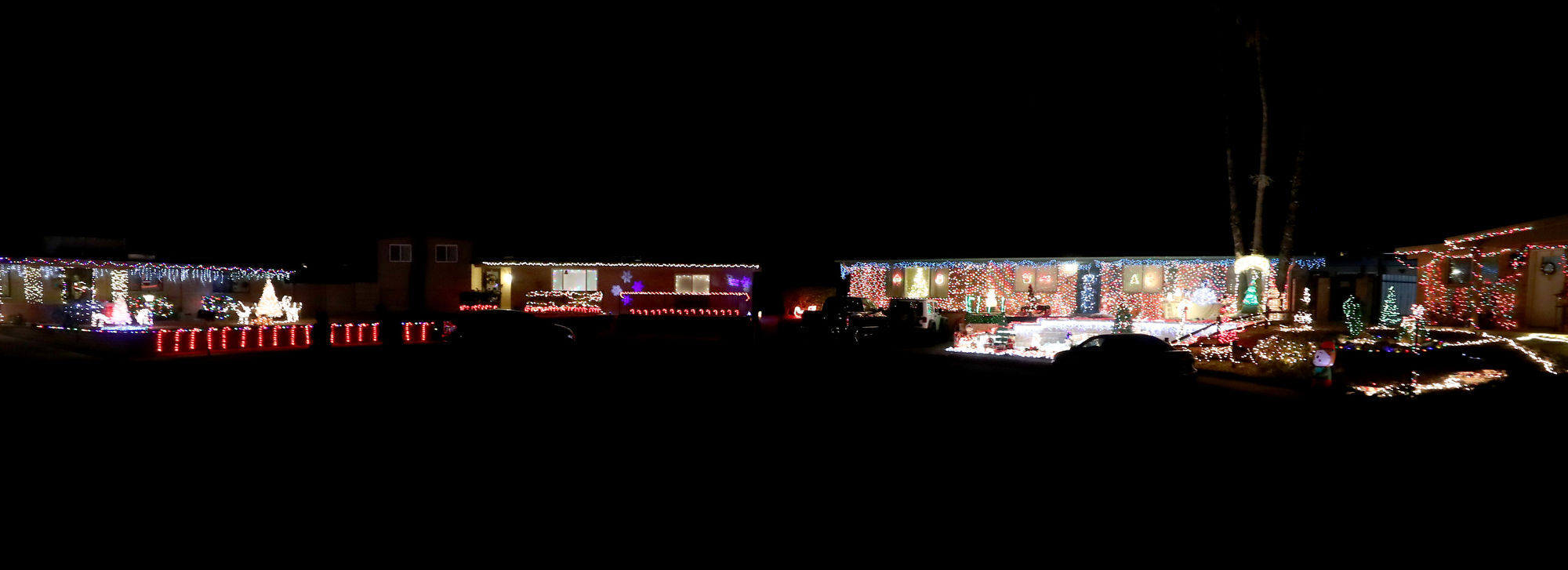 Christmas lights at homes in Tucson, 2020